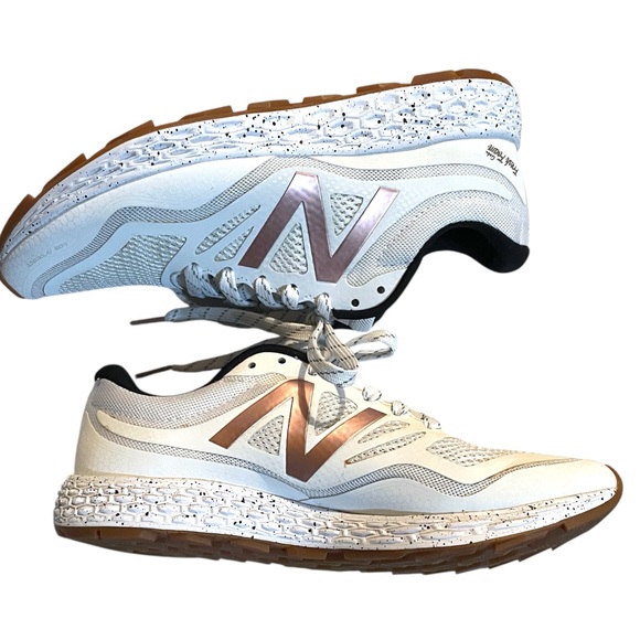 New Balance Women's Fresh Foam Gobi Athletic Shoes White Rose Gold Accent Sz 8.5 - Picture 10 of 11